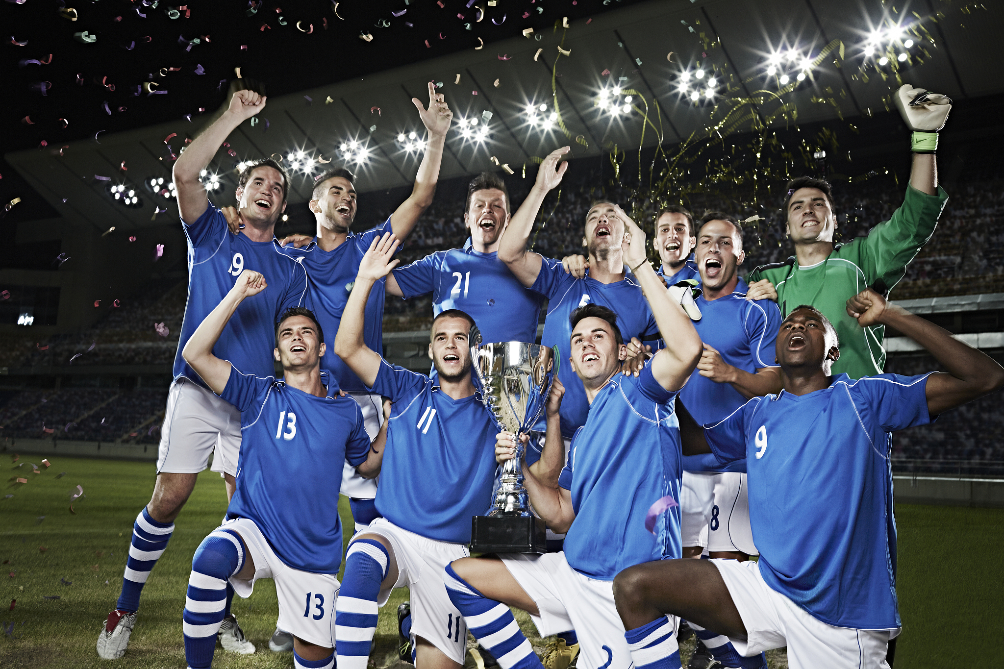  加时末段突围战来临；毕尔巴鄂竞技围绕国王杯内部沟通；质疑声仍在；更衣室氛围转暖